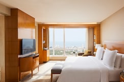 Escorts Service In Four Season Hotel