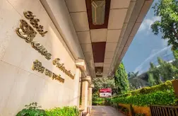 escorts service in Hotel Bawa mumbai