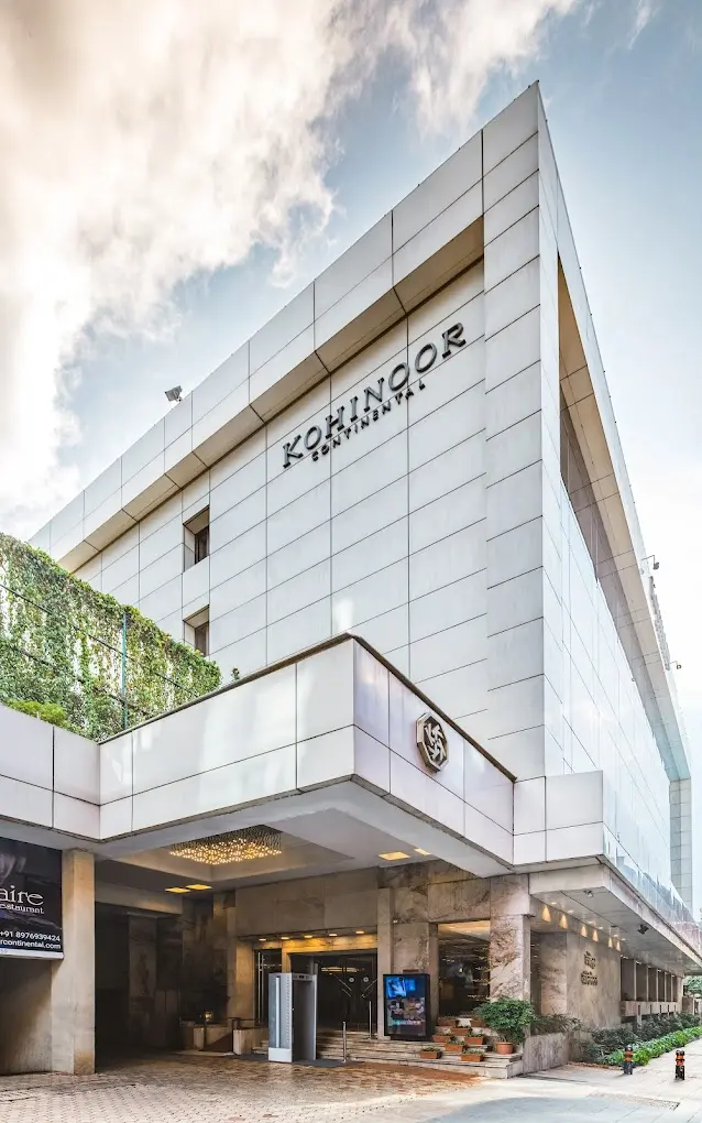 Escorts Service In Kohinoor Continental Hotel Mumbai